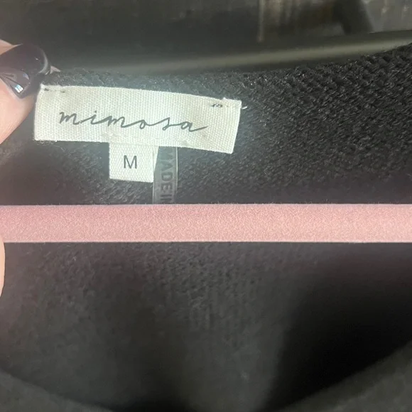 Black Sleeveless sweater Knit Tank Top - Picture 2 of 5